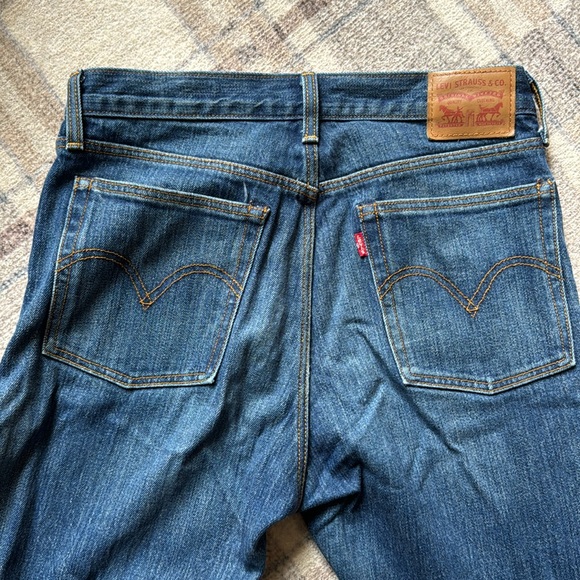 Levi’s high rise wedgie jeans - Picture 5 of 5